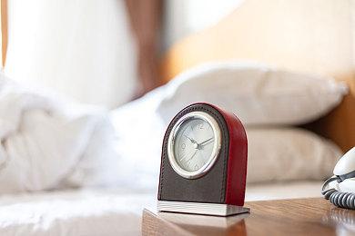 《死亡空间：重制版》典藏版附赠艾萨克发光头盔